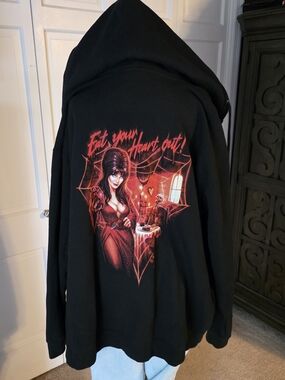 Elvira “Eat Your Heart Out” Zip Hoodie Goth Horror Graphic XL Cavity Colors